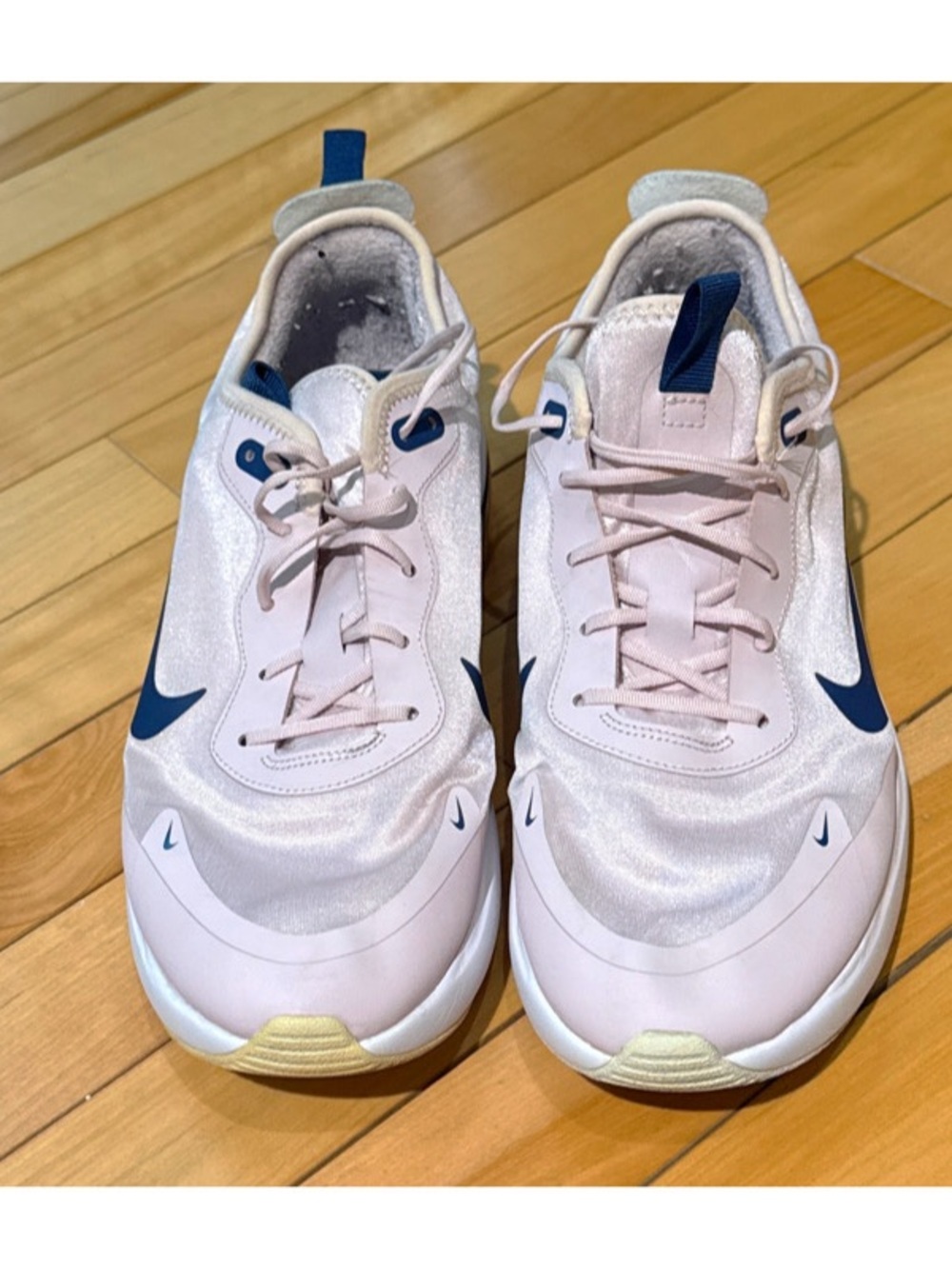 Nike Air Max Dia Shoes - Picture 2 of 8